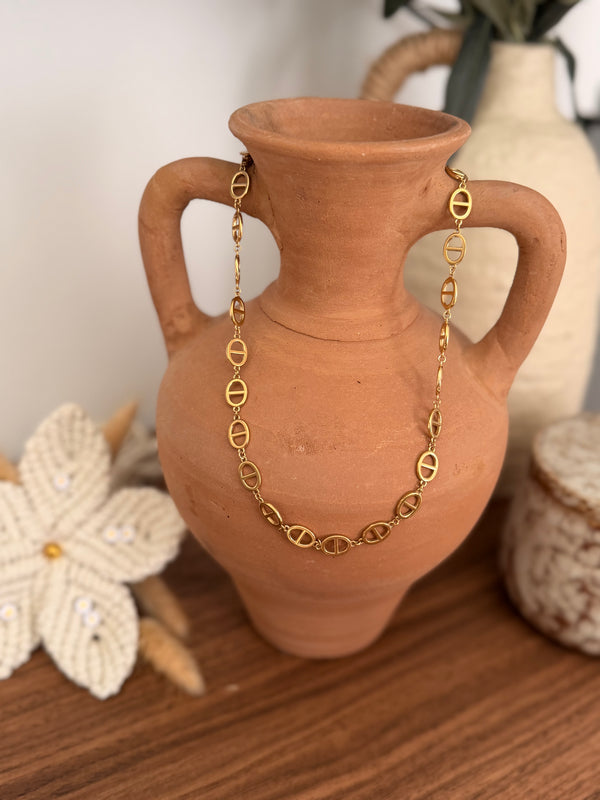 Collier Sarah