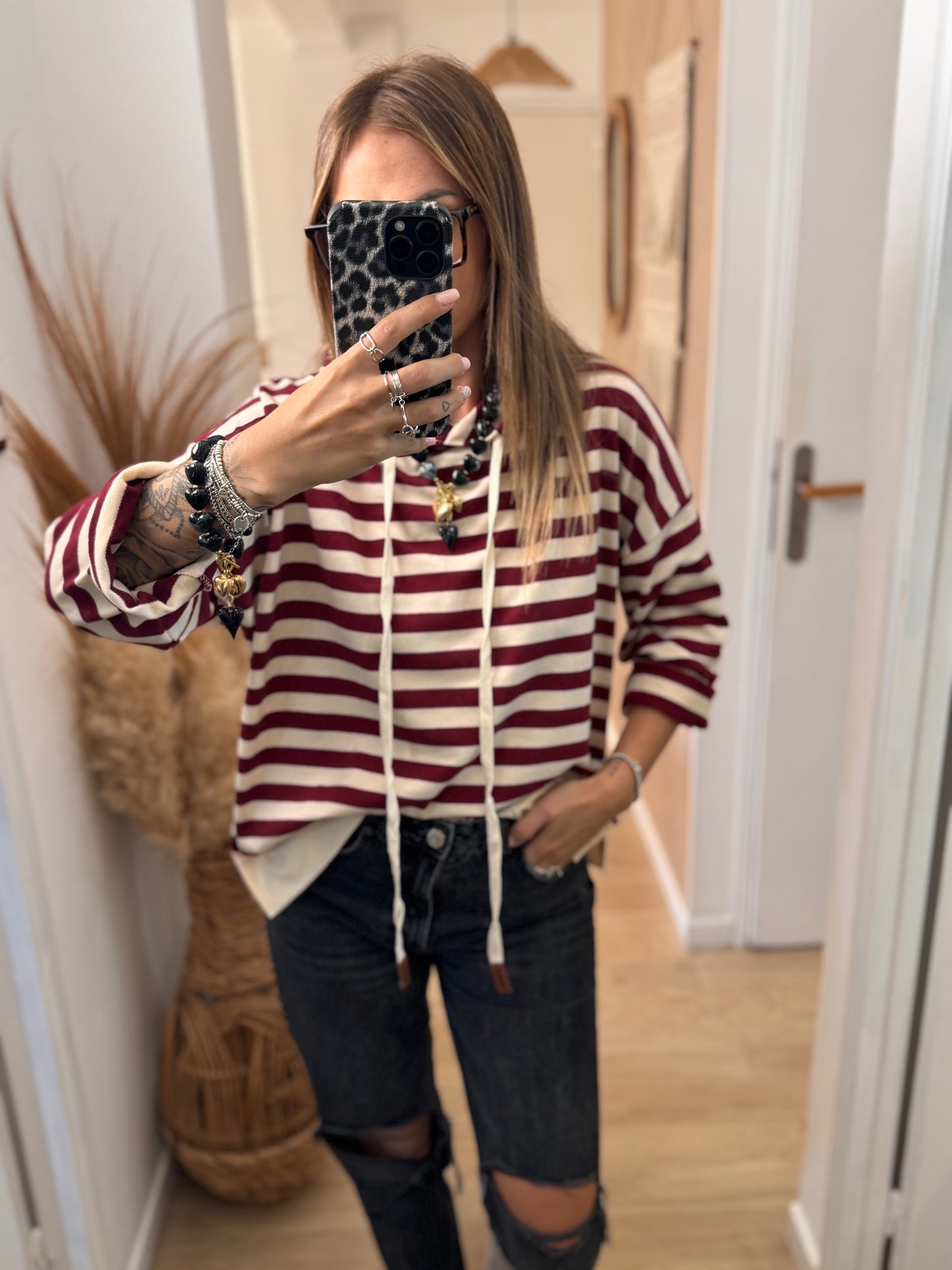 PULL À CAPUCHE BORDEAUX