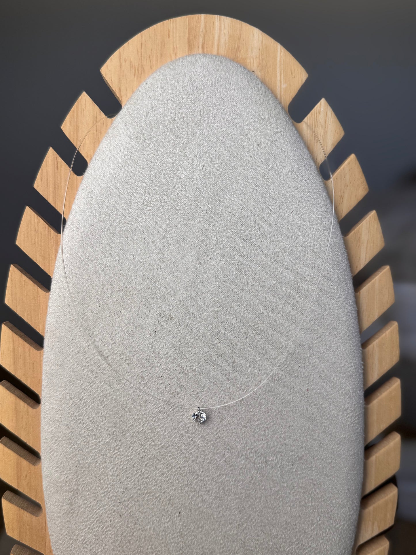 COLLIER STRASS SUR FIL