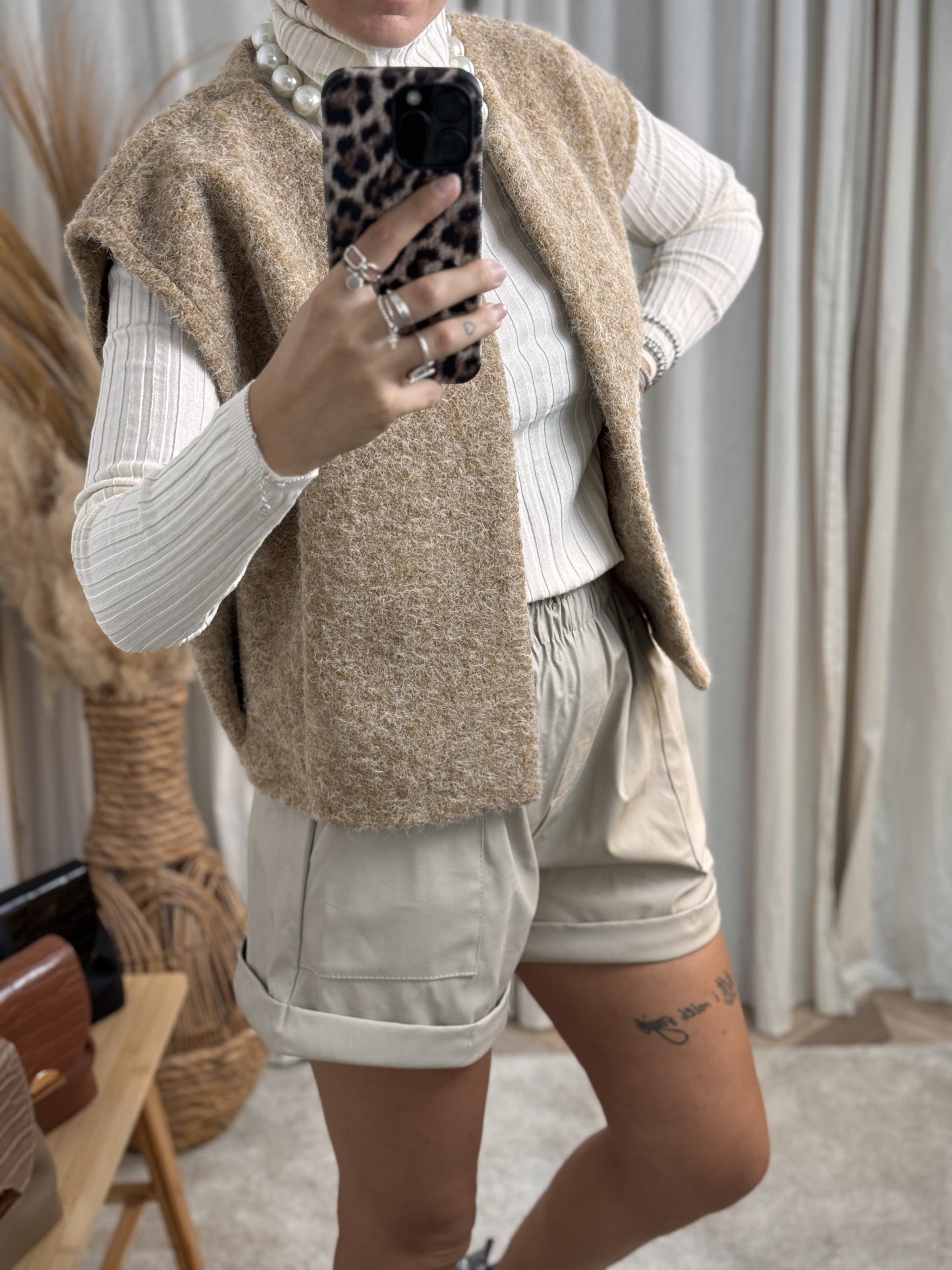 SHORT SIMILI BEIGE