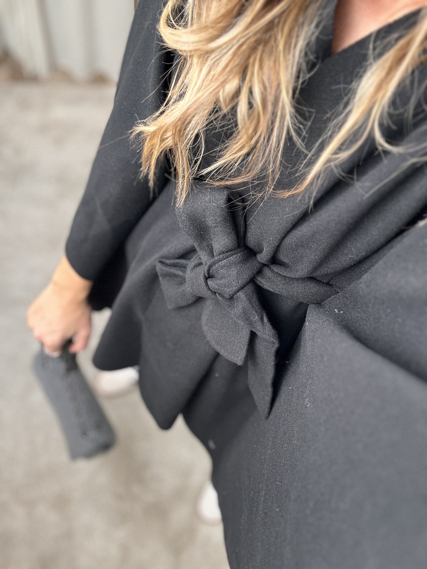 VESTE CAPE PONCHO NOIR