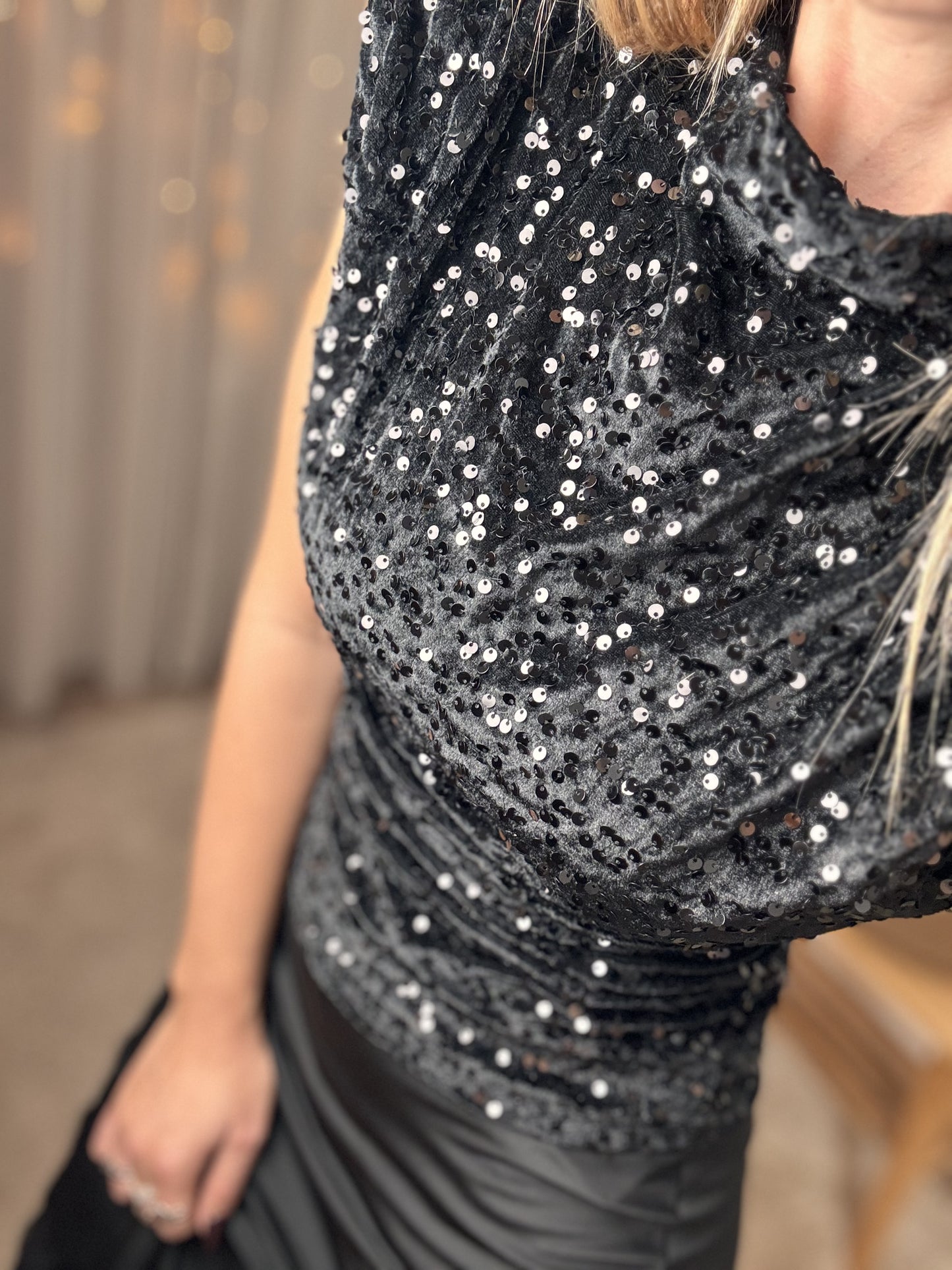 TOP SEQUINS