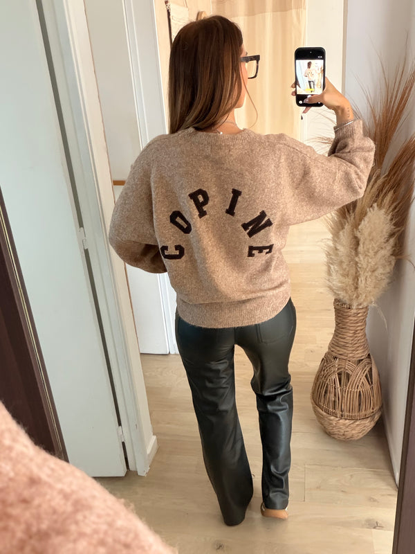 Pull "Copine"