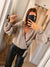 Pull cache-coeur taupe claire